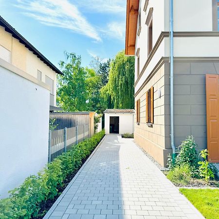 E&K Living - Design Apartments - Netflix - Audi - In Village - Free Parking Ingolstadt Bagian luar foto