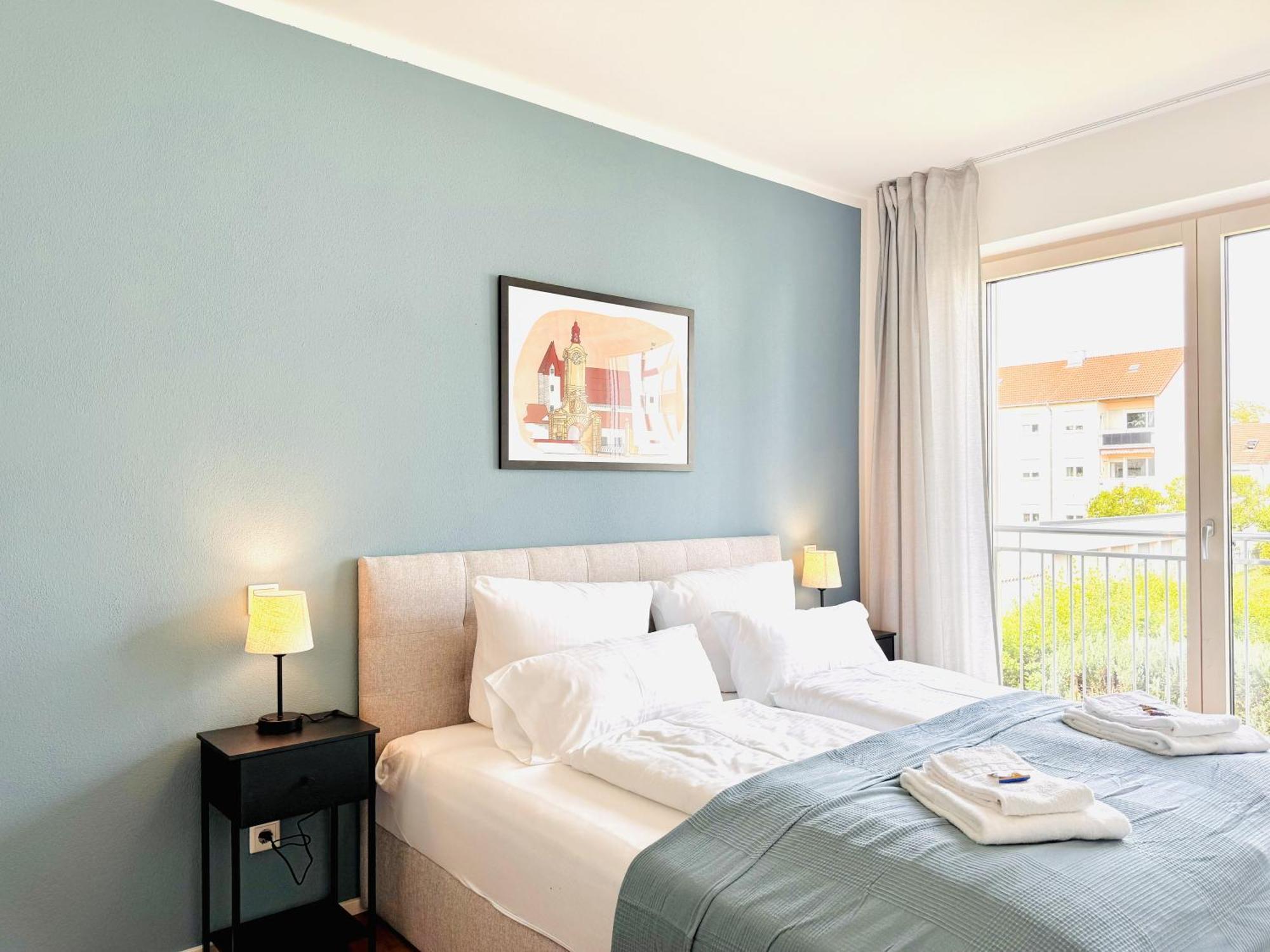 E&K Living - Design Apartments - Netflix - Audi - In Village - Free Parking Ingolstadt Bagian luar foto